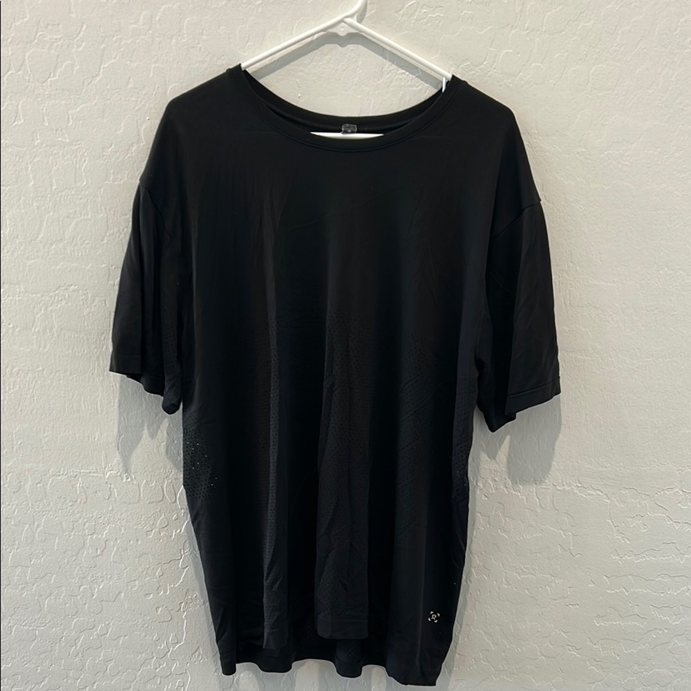 Black Men's T-Shirt Lululemon XXL